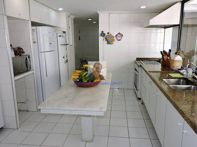 Casa para Venda em Carapicuíba - 2