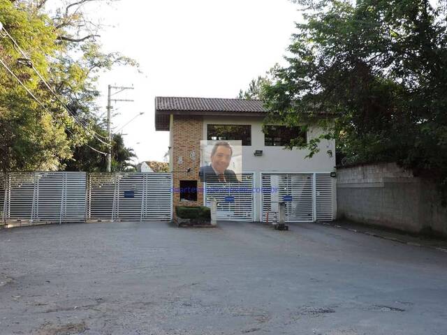 Casa para Venda em Carapicuíba - 2