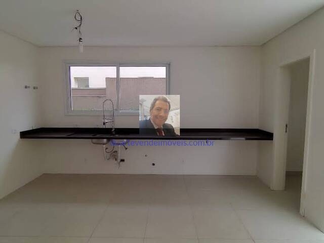 Casa para Venda em Santana de Parnaíba - 4
