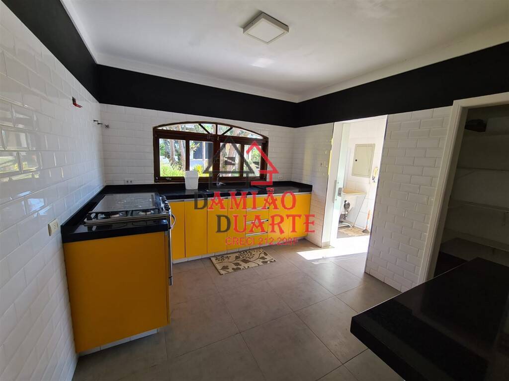 Casa, 3 quartos, 289 m² - Foto 4