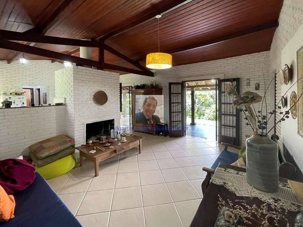 Chácara à venda com 4 quartos, 209m² - Foto 15