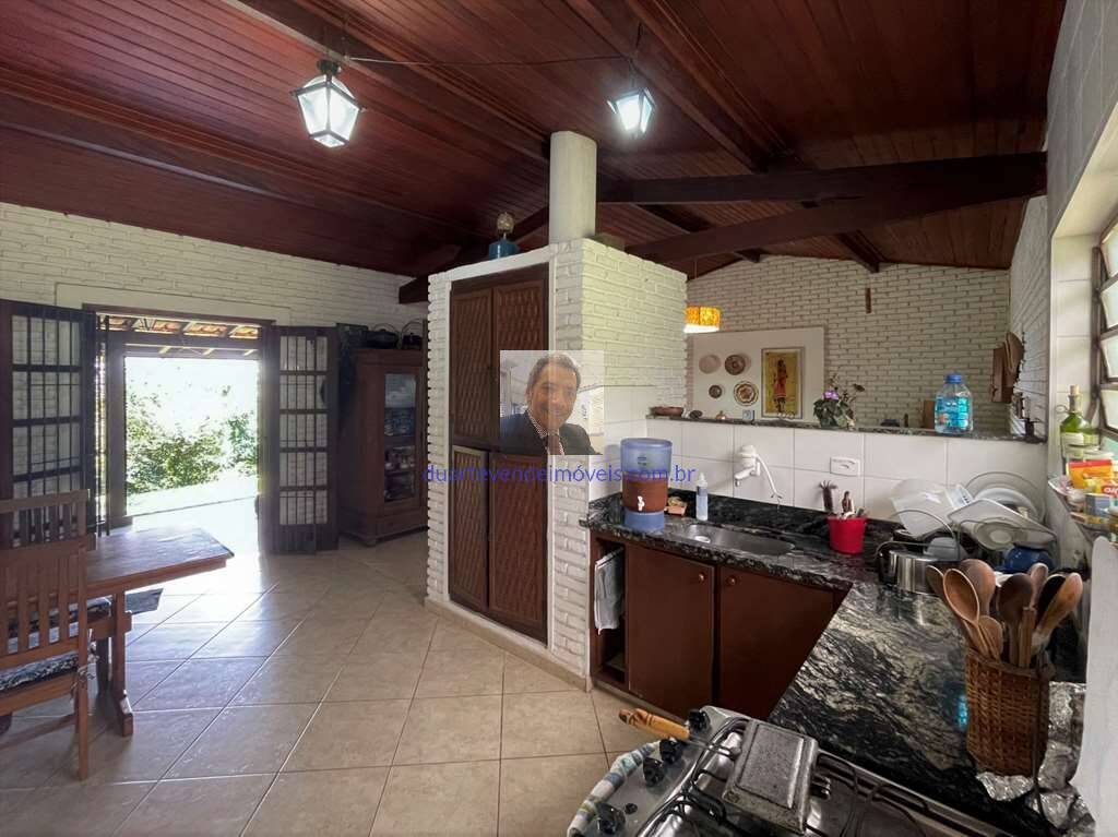 Chácara à venda com 4 quartos, 209m² - Foto 19