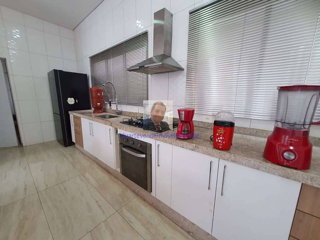 Casa de Condomínio à venda com 4 quartos, 398m² - Foto 15