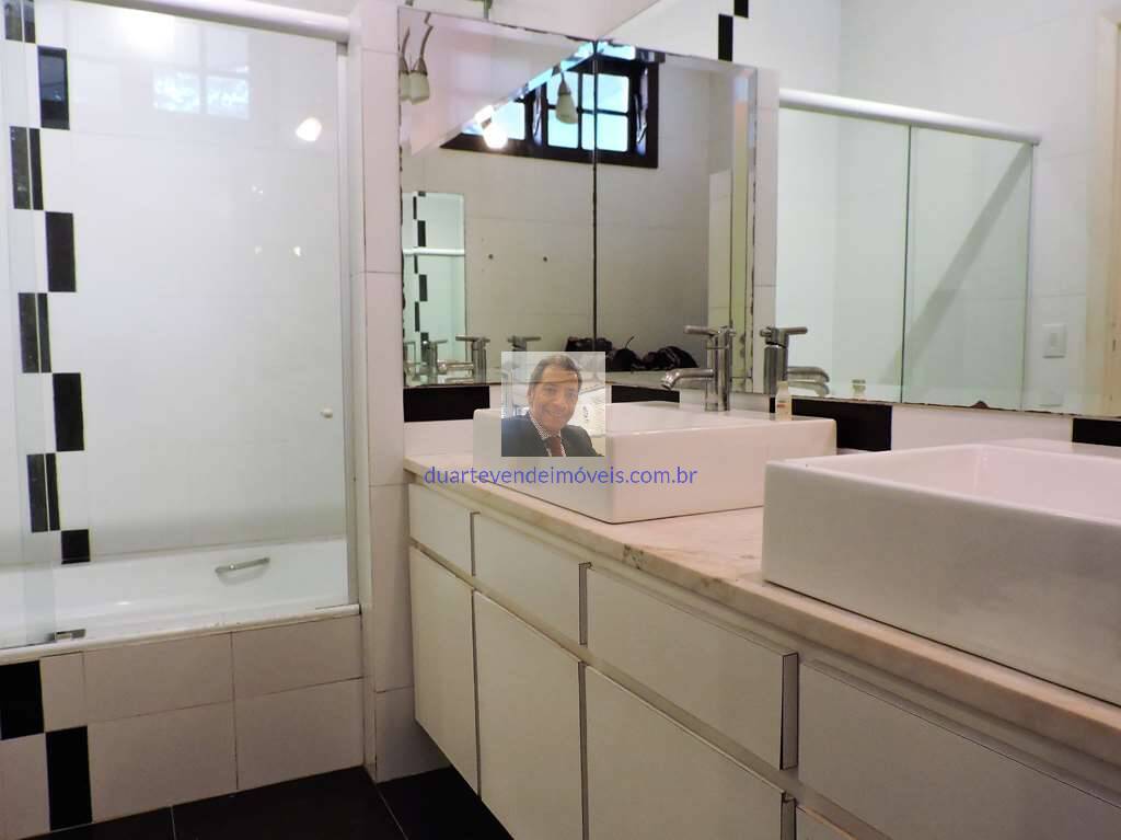 Casa de Condomínio à venda e aluguel com 6 quartos, 550m² - Foto 30