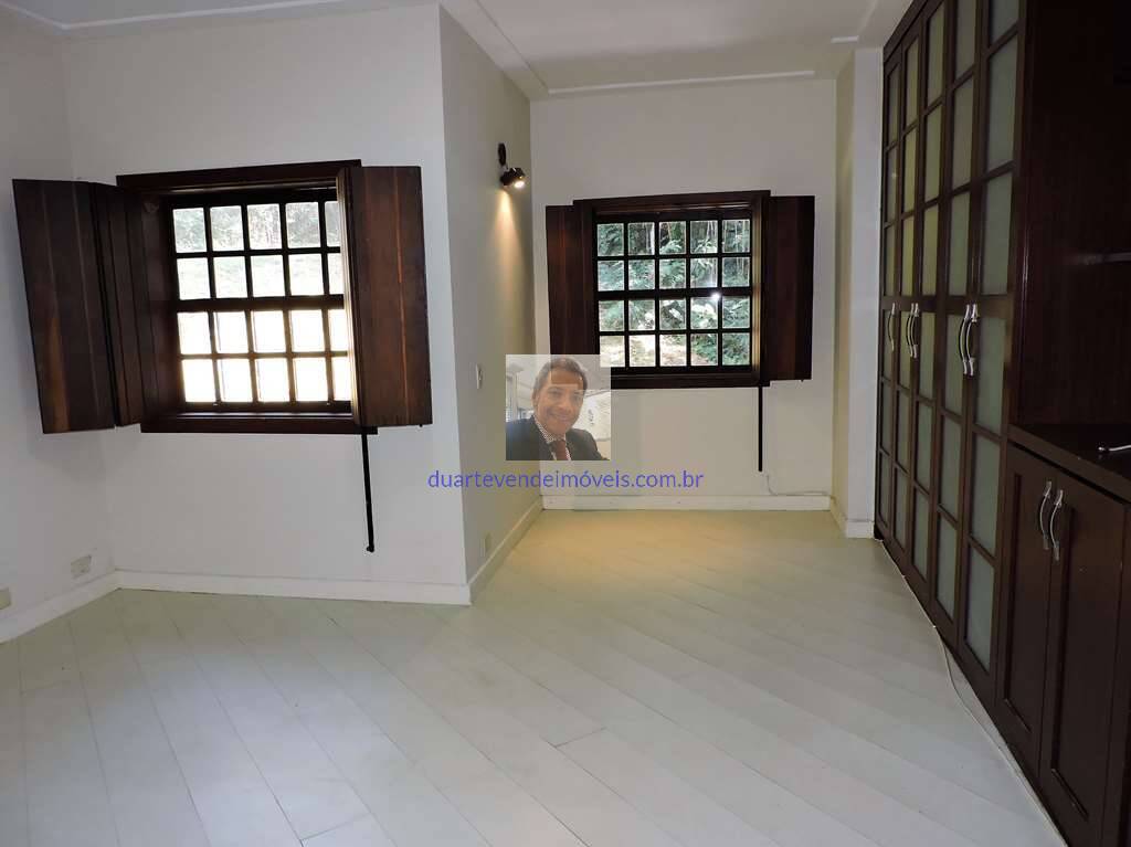 Casa de Condomínio à venda e aluguel com 6 quartos, 550m² - Foto 29
