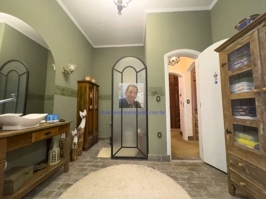 Chácara à venda com 4 quartos, 692m² - Foto 4