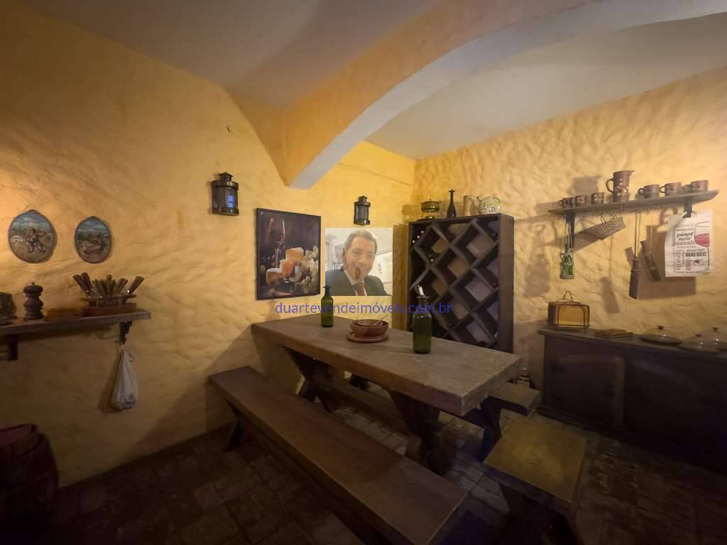 Chácara à venda com 4 quartos, 692m² - Foto 3