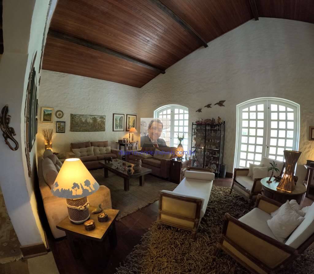 Chácara à venda com 4 quartos, 692m² - Foto 9