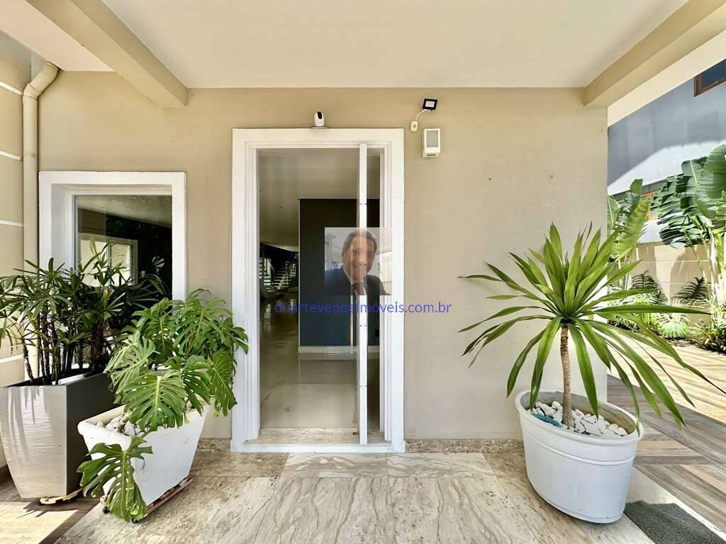 Casa de Condomínio à venda e aluguel com 4 quartos, 358m² - Foto 13