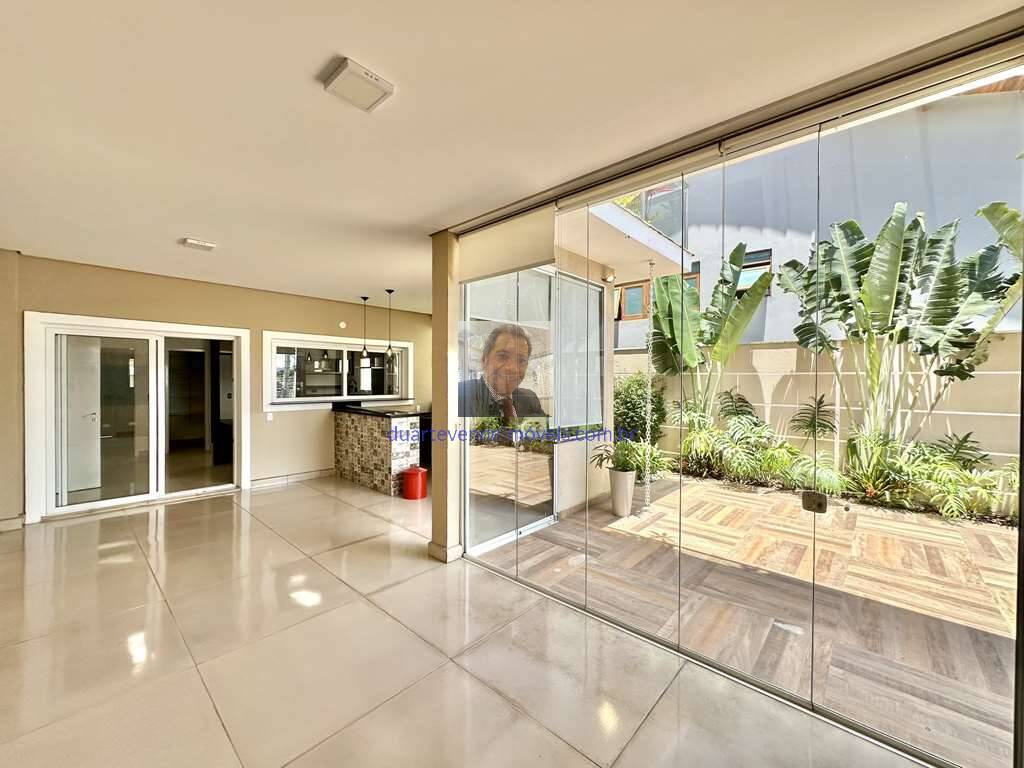 Casa de Condomínio à venda e aluguel com 4 quartos, 358m² - Foto 29