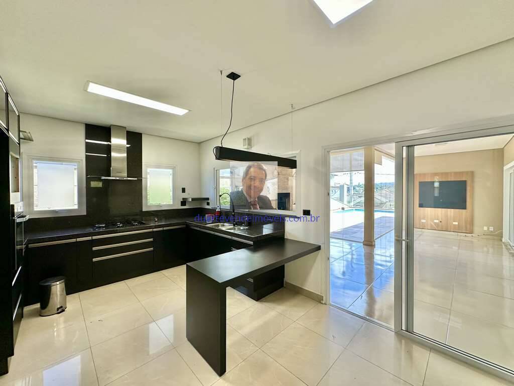Casa de Condomínio à venda e aluguel com 4 quartos, 358m² - Foto 26
