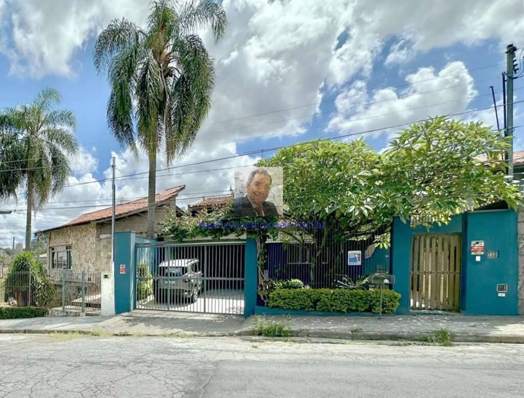 Casa, 4 quartos, 228 m² - Foto 1