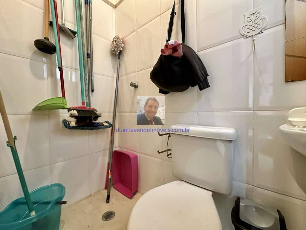 Casa de Condomínio à venda com 3 quartos, 330m² - Foto 25