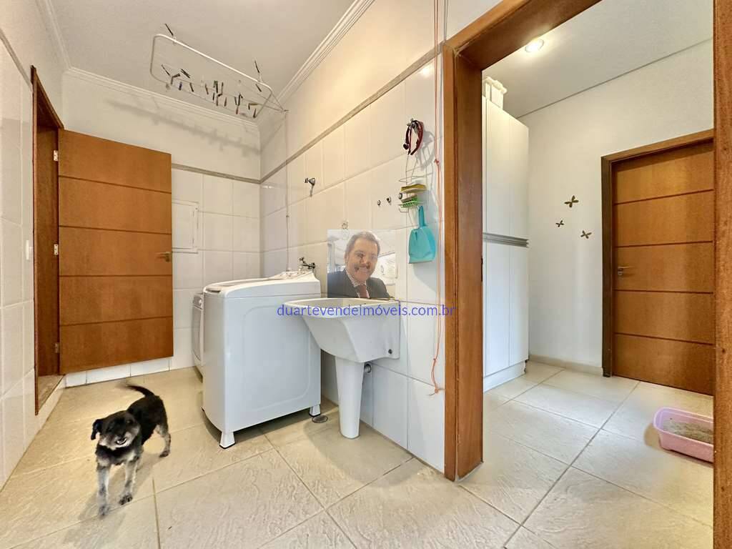 Casa de Condomínio à venda com 3 quartos, 330m² - Foto 23