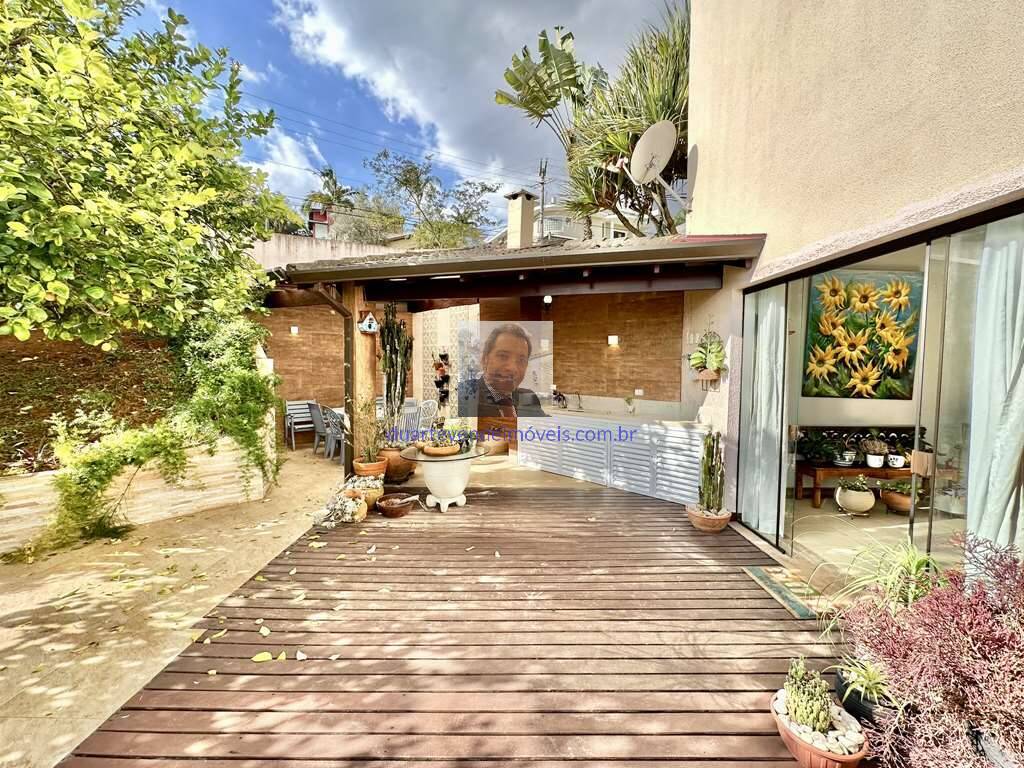 Casa de Condomínio à venda com 3 quartos, 330m² - Foto 28