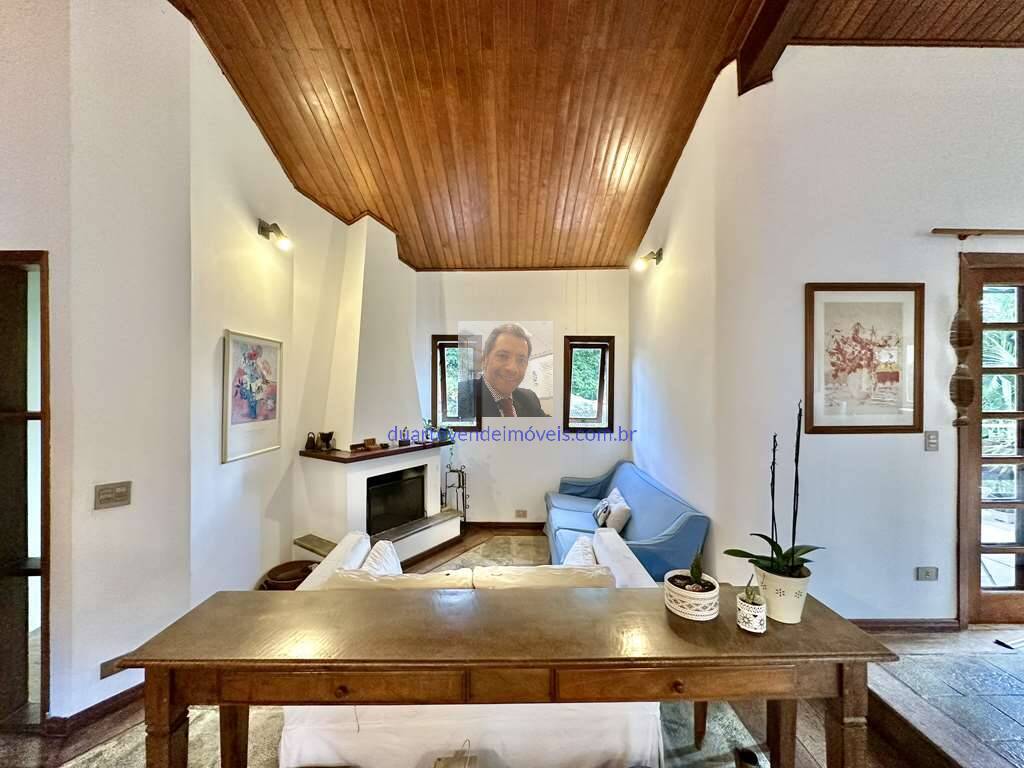 Casa de Condomínio à venda com 4 quartos, 359m² - Foto 17