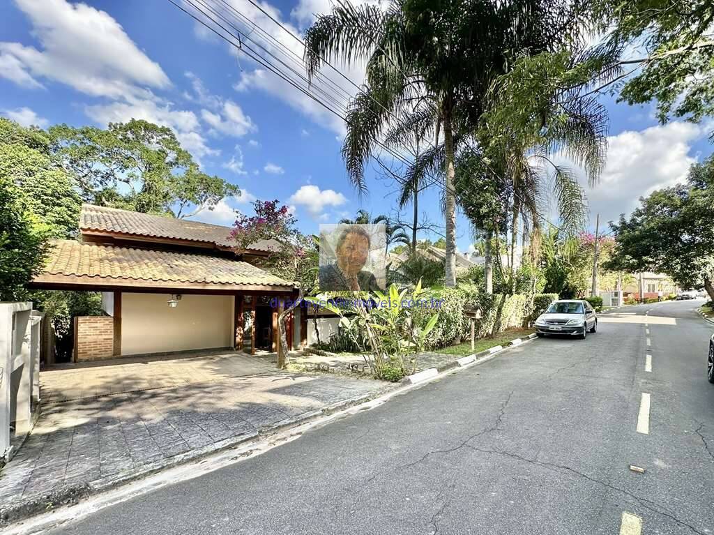 Casa de Condomínio à venda com 5 quartos, 321m² - Foto 1