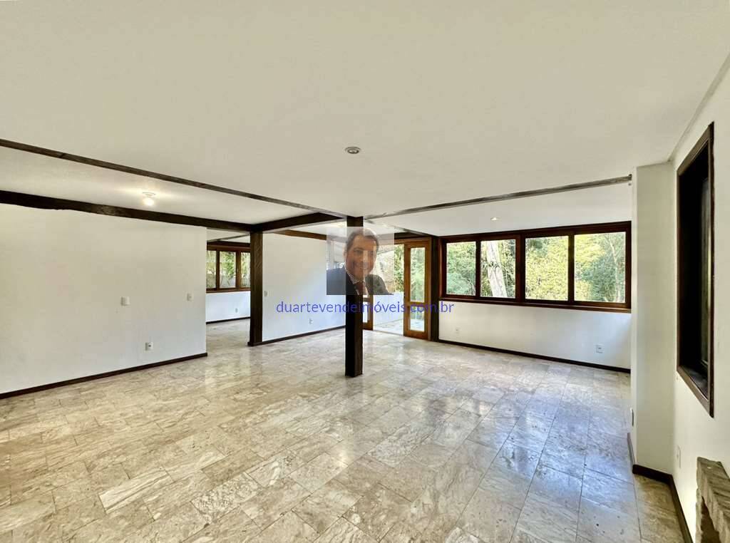 Casa de Condomínio à venda com 5 quartos, 321m² - Foto 17