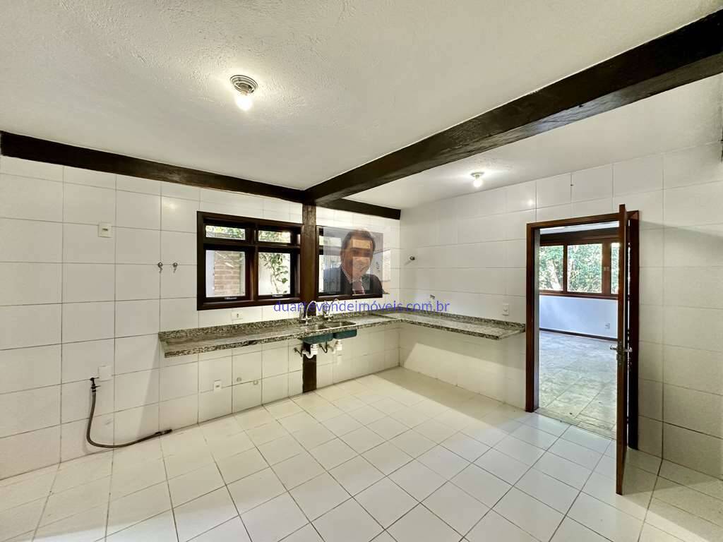 Casa de Condomínio à venda com 5 quartos, 321m² - Foto 21