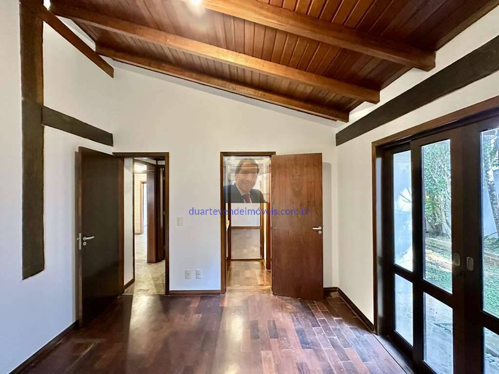Casa de Condomínio à venda com 5 quartos, 321m² - Foto 33