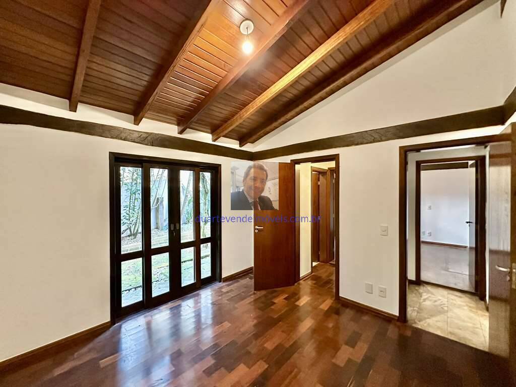 Casa de Condomínio à venda com 5 quartos, 321m² - Foto 34