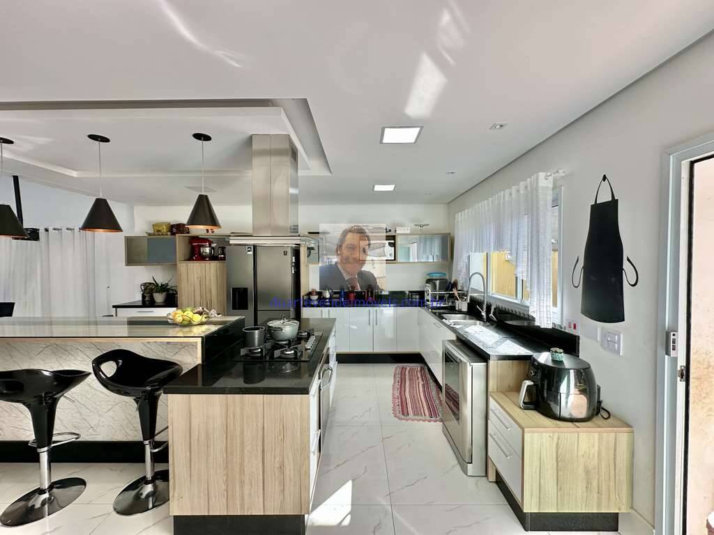 Casa de Condomínio à venda com 3 quartos, 382m² - Foto 27