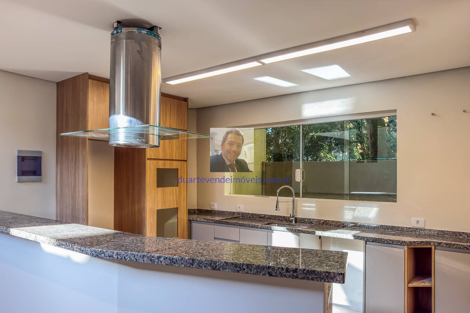 Casa de Condomínio à venda com 3 quartos, 215m² - Foto 15