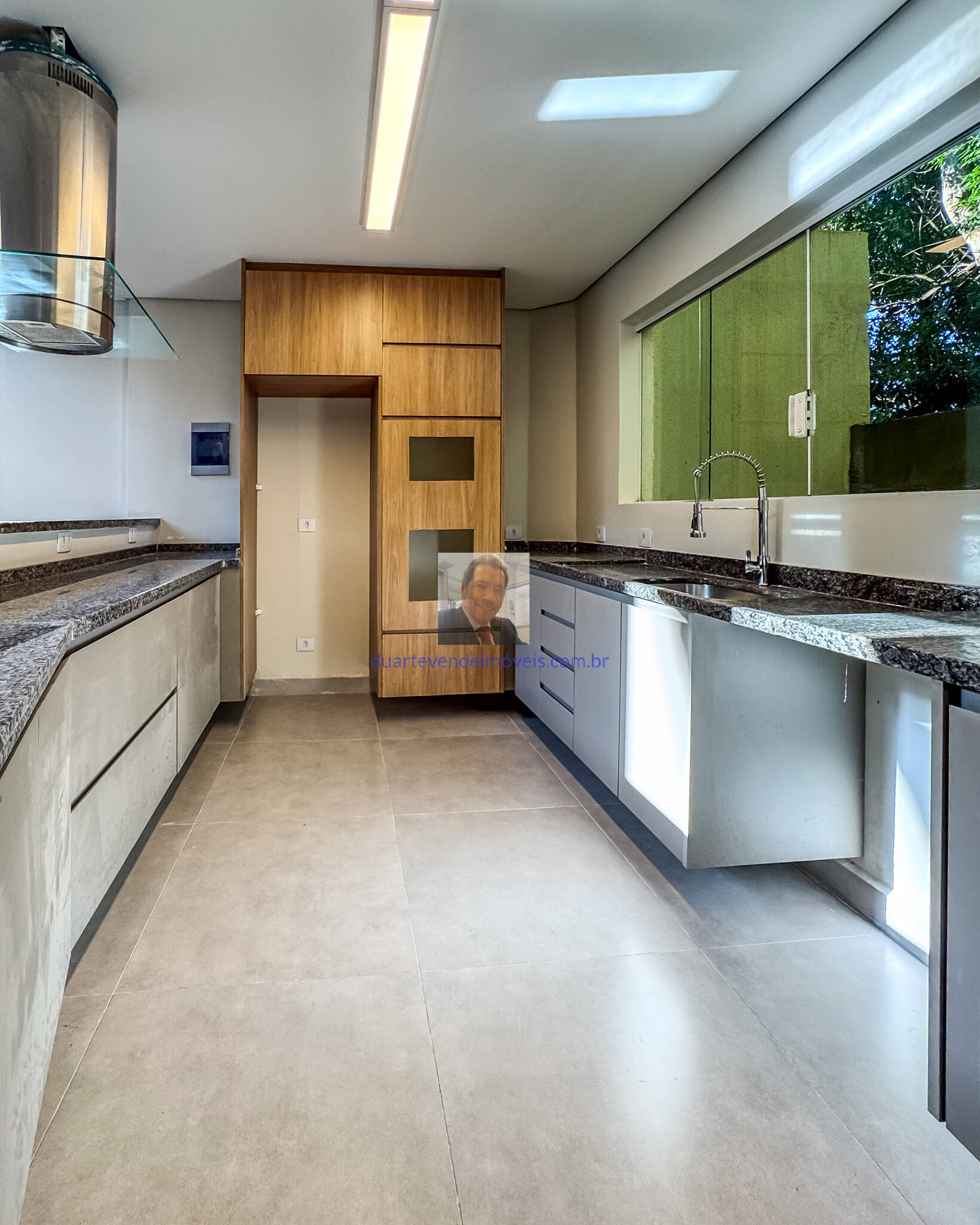 Casa de Condomínio à venda com 3 quartos, 215m² - Foto 20