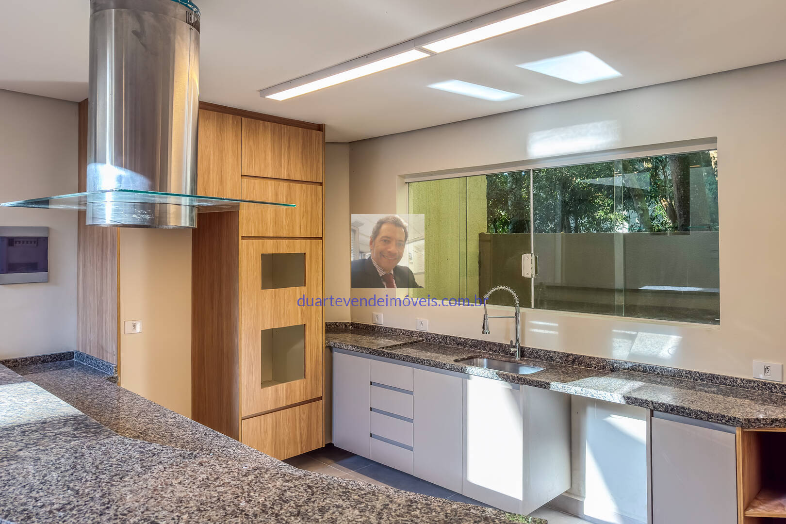 Casa de Condomínio à venda com 3 quartos, 215m² - Foto 21