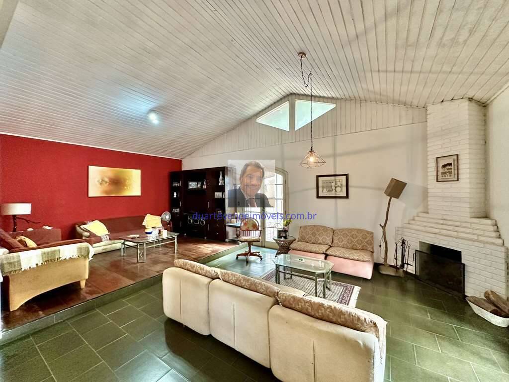 Casa à venda com 3 quartos, 233m² - Foto 17