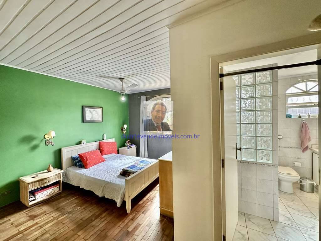 Casa à venda com 3 quartos, 233m² - Foto 28