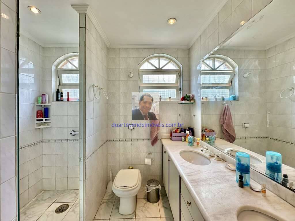 Casa à venda com 3 quartos, 233m² - Foto 30