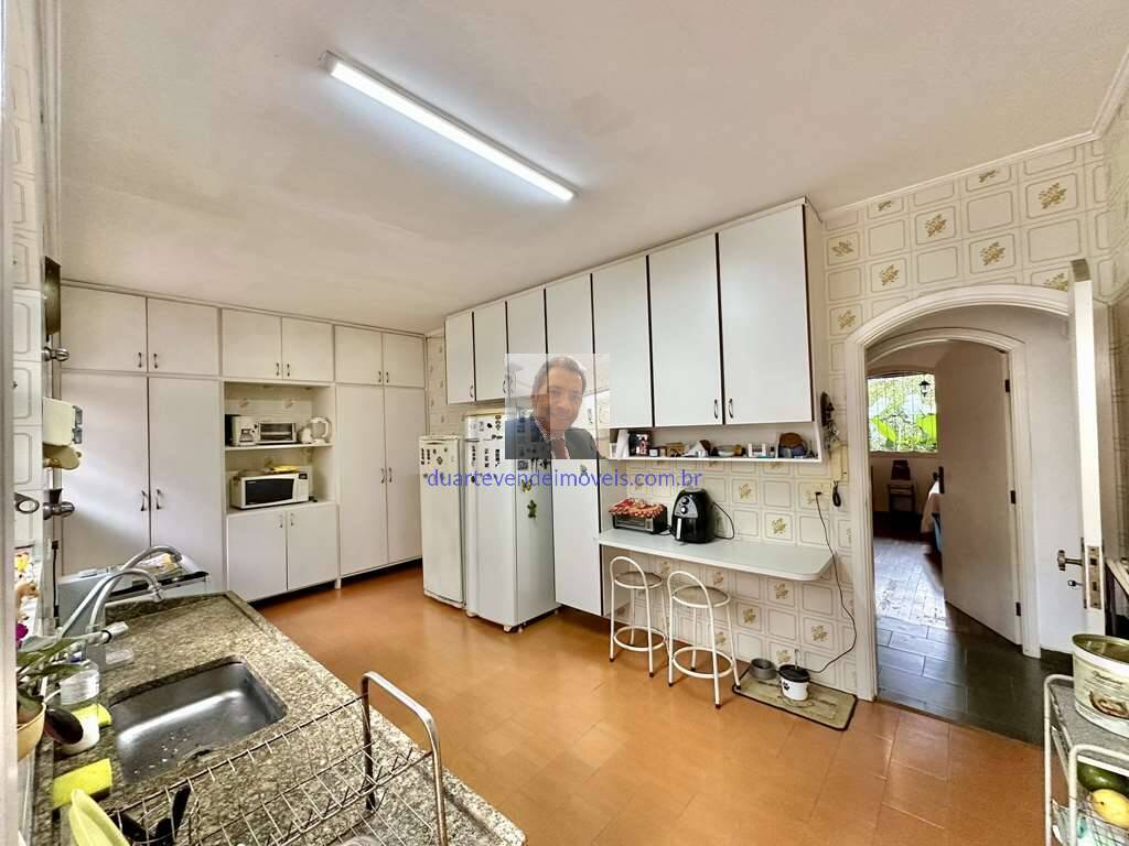 Casa à venda com 3 quartos, 233m² - Foto 25