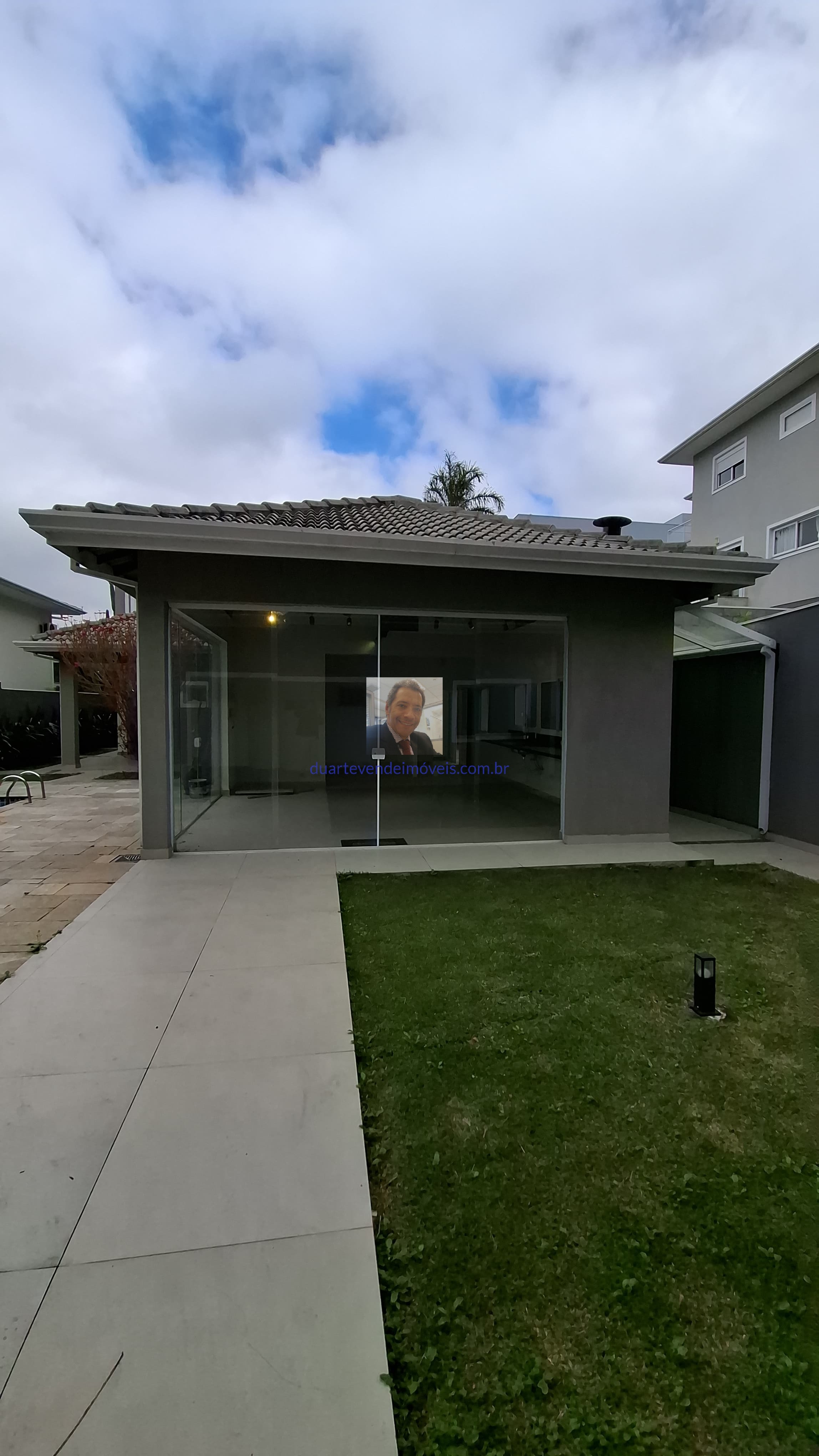 Casa de Condomínio à venda com 4 quartos, 357m² - Foto 17