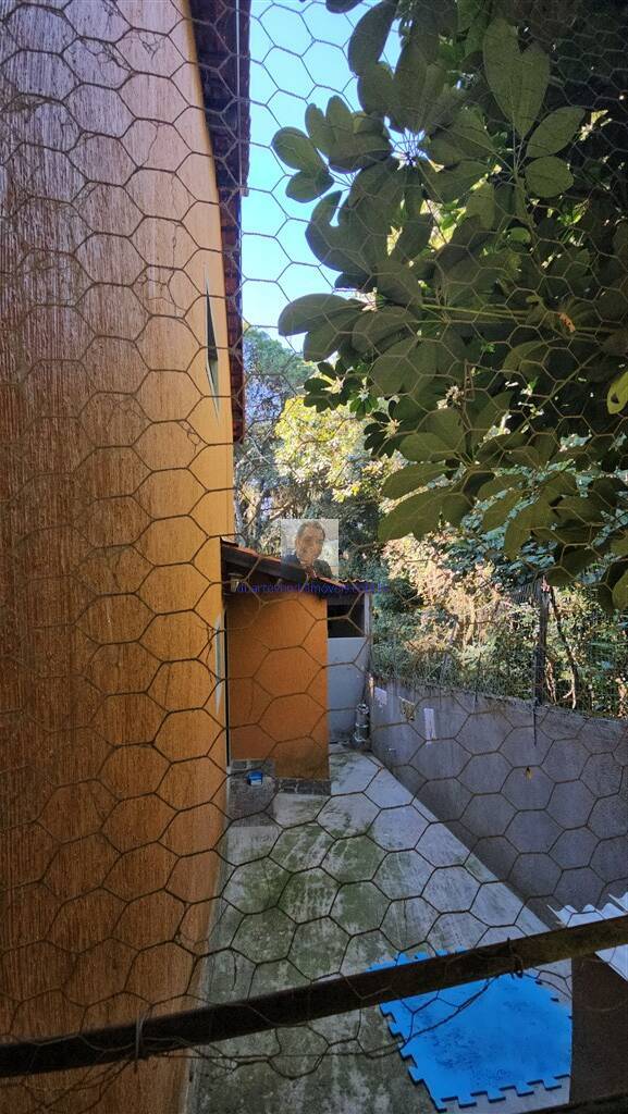 Casa de Condomínio à venda com 3 quartos, 200m² - Foto 3