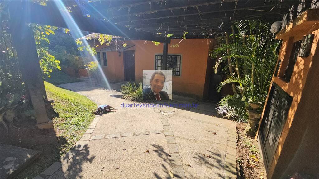 Casa de Condomínio à venda com 3 quartos, 200m² - Foto 2