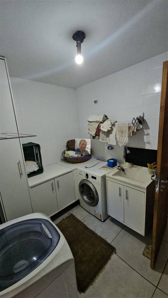 Casa de Condomínio à venda com 3 quartos, 200m² - Foto 42