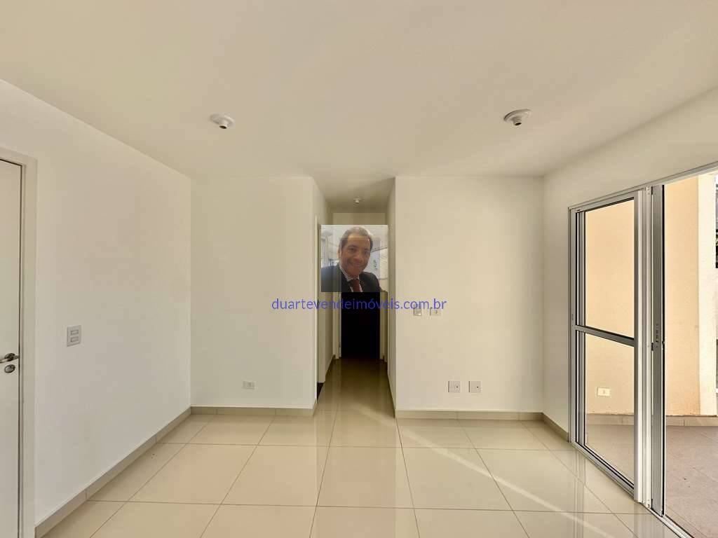Apartamento à venda com 2 quartos, 43m² - Foto 14