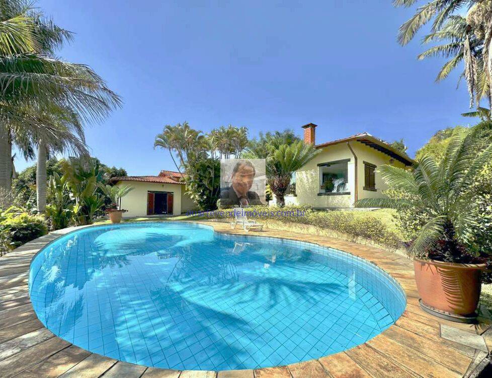 Casa de Condomínio à venda com 5 quartos, 368m² - Foto 1