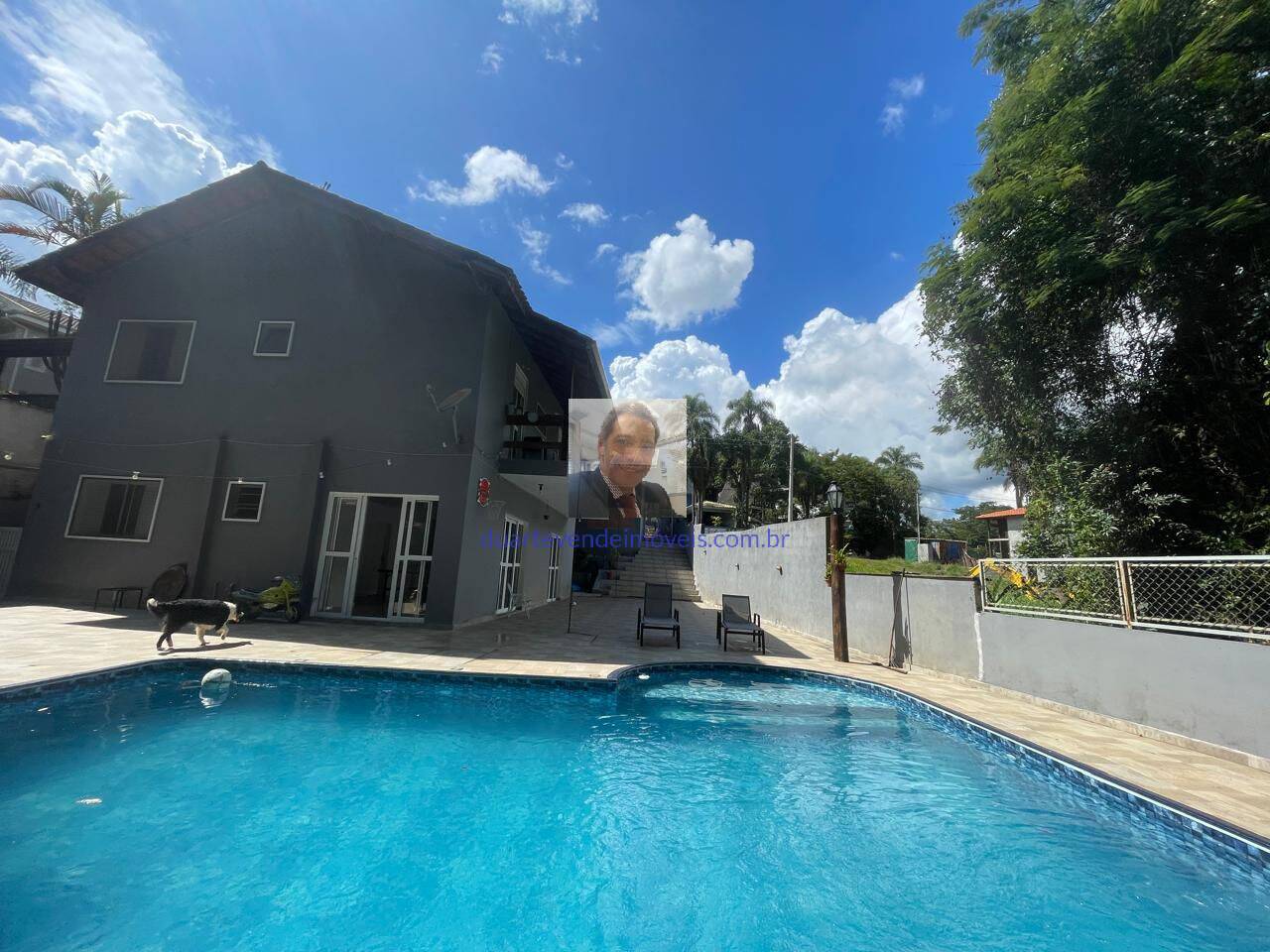 Casa de Condomínio à venda com 4 quartos, 400m² - Foto 1