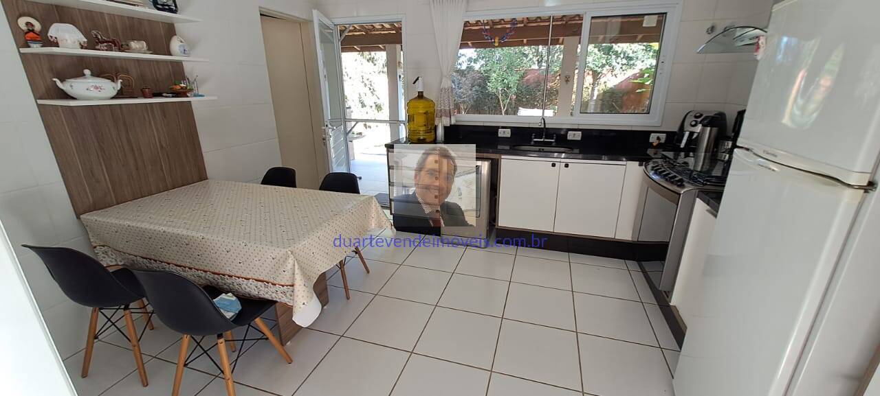 Casa de Condomínio à venda e aluguel com 3 quartos, 220m² - Foto 13