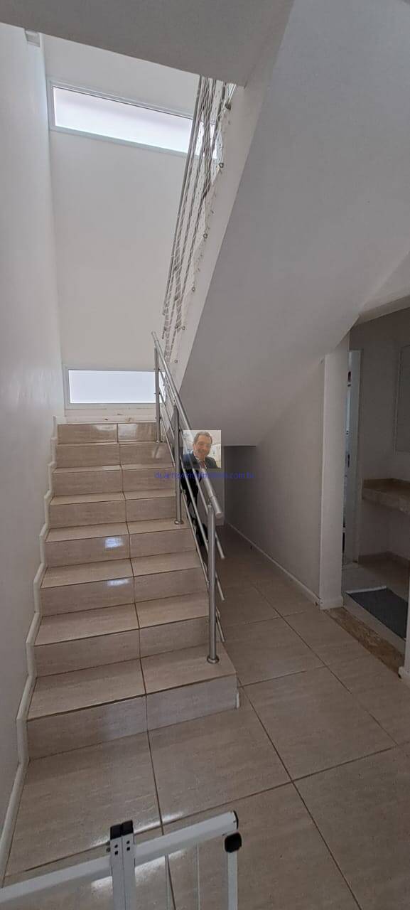 Casa de Condomínio à venda e aluguel com 3 quartos, 220m² - Foto 19