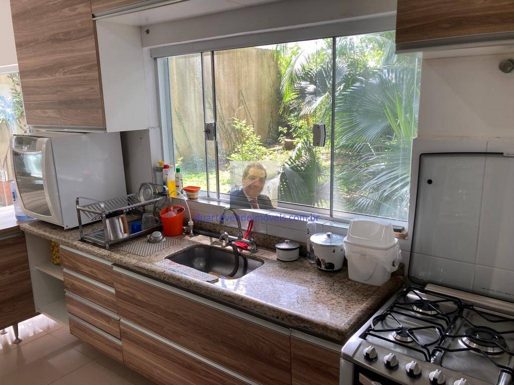Casa de Condomínio à venda e aluguel com 3 quartos, 186m² - Foto 8