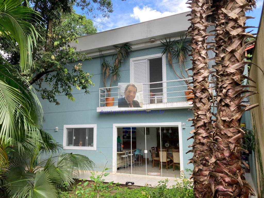 Casa de Condomínio à venda e aluguel com 3 quartos, 186m² - Foto 32