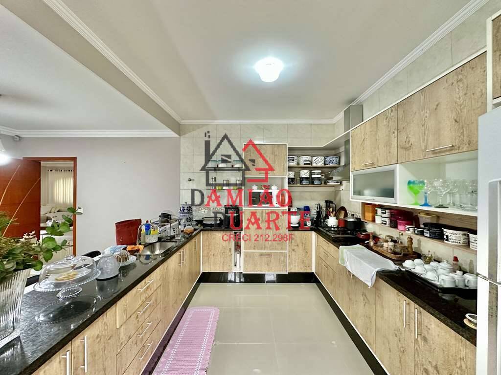 Casa, 3 quartos, 280 m² - Foto 22