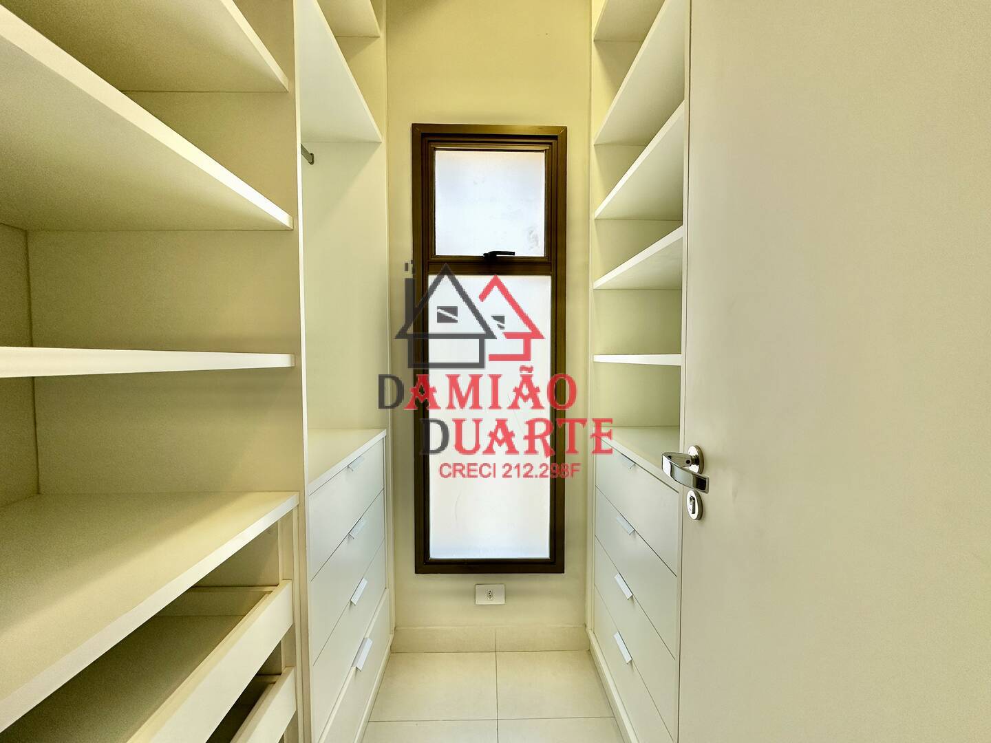 Casa, 3 quartos, 306 m² - Foto 57